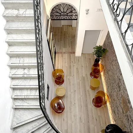Aparthotel Palazzo Garbusi 4*