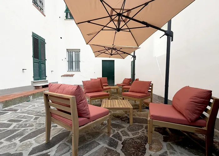 Palazzo Garbusi * 萨尔扎纳