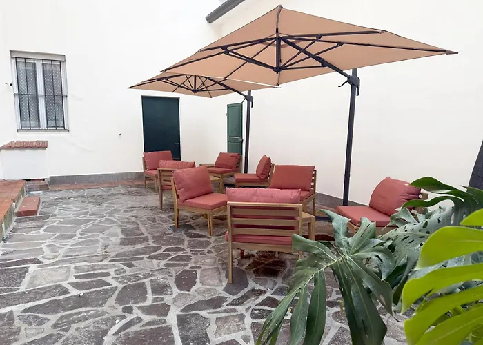 Palazzo Garbusi 萨尔扎纳