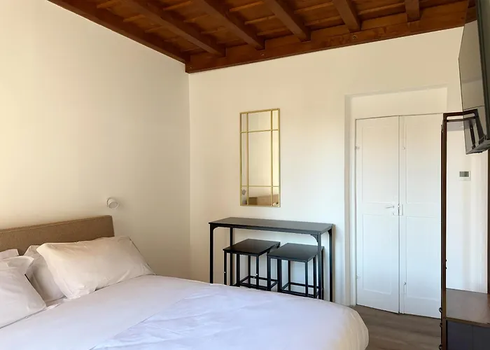 Palazzo Garbusi 萨尔扎纳