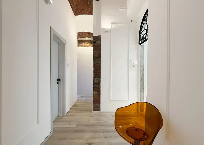 Palazzo Garbusi 公寓式酒店 萨尔扎纳