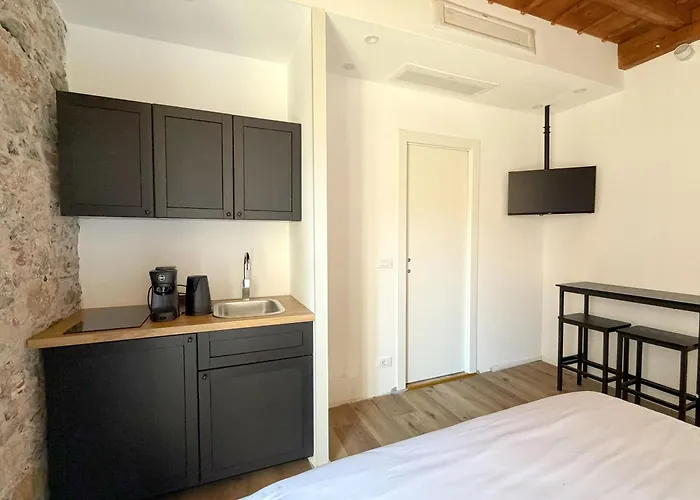 Palazzo Garbusi 公寓式酒店 萨尔扎纳